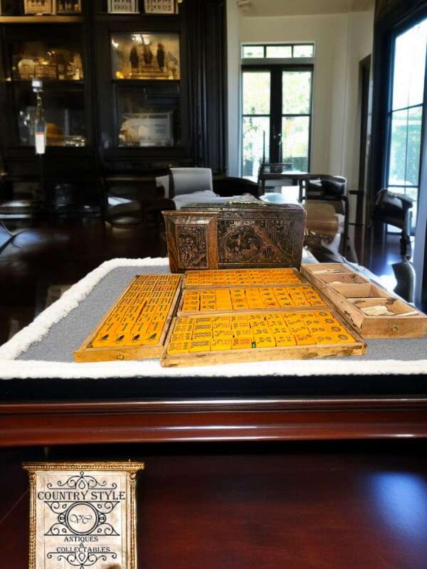 Antique 1920's Mahjong Set
