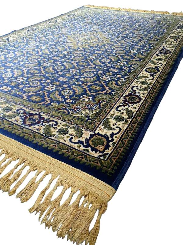 Machine-woven carpet