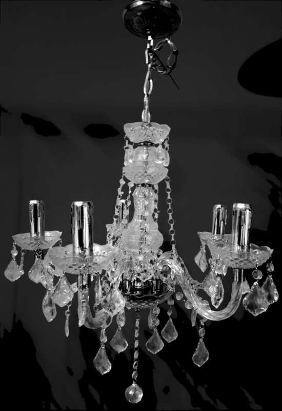 6-light acrylic chandelier