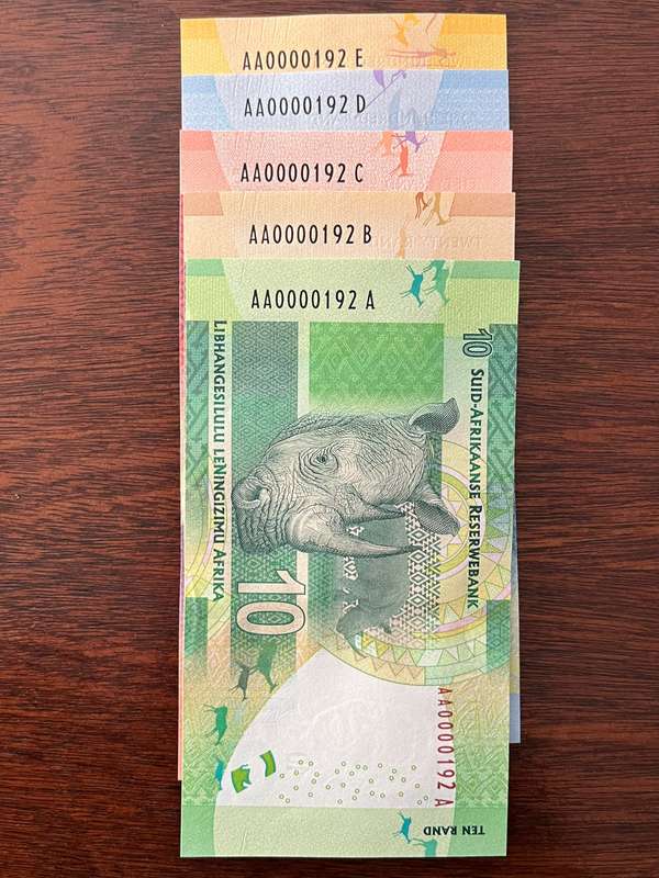 L Kganyago,  Mandela Bank Note Series with Identical Serial Numbers AA0000192