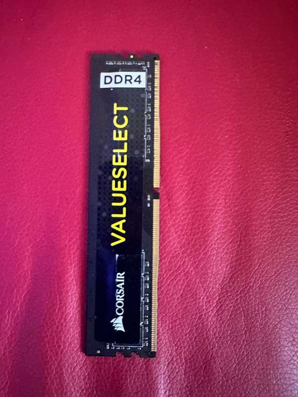 Corsair ValueSelect 4GB, DDR4, 2400MHz memory module 1 x 4 GB CL16
