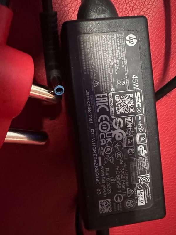 original HP 45W 19.5V 2.31A 3.0mm Blue Tip AC Adapter L25296-003 / 854054-003 / 740015-002