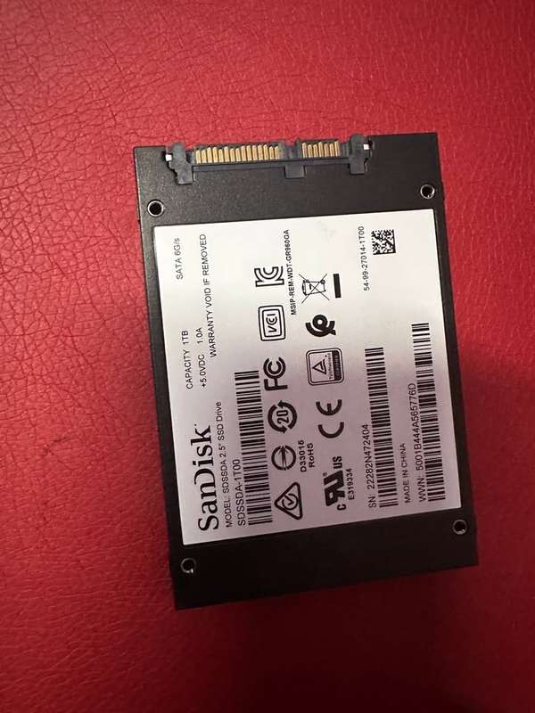 SanDisk Plus 2.5-inch 1000GB Serial ATA III SLC Internal SSD SDSSDA-1000G-G26