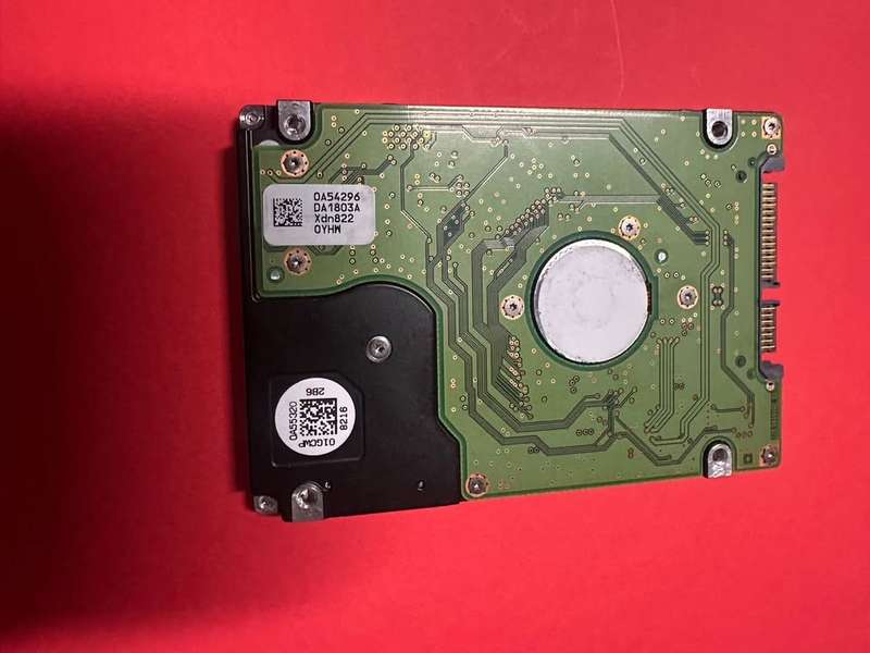 Hitachi TravelStar 5K320 HTS543225L9SA00 250GB 5.4K 8MB SATA 2.5