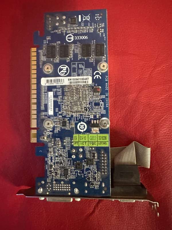 Gigabyte GeForce GT 620 1GB DDR3 PCI Express 2.0 DVI-I/D-SUB/HDMI Graphics Card GV-N620D3-1GL