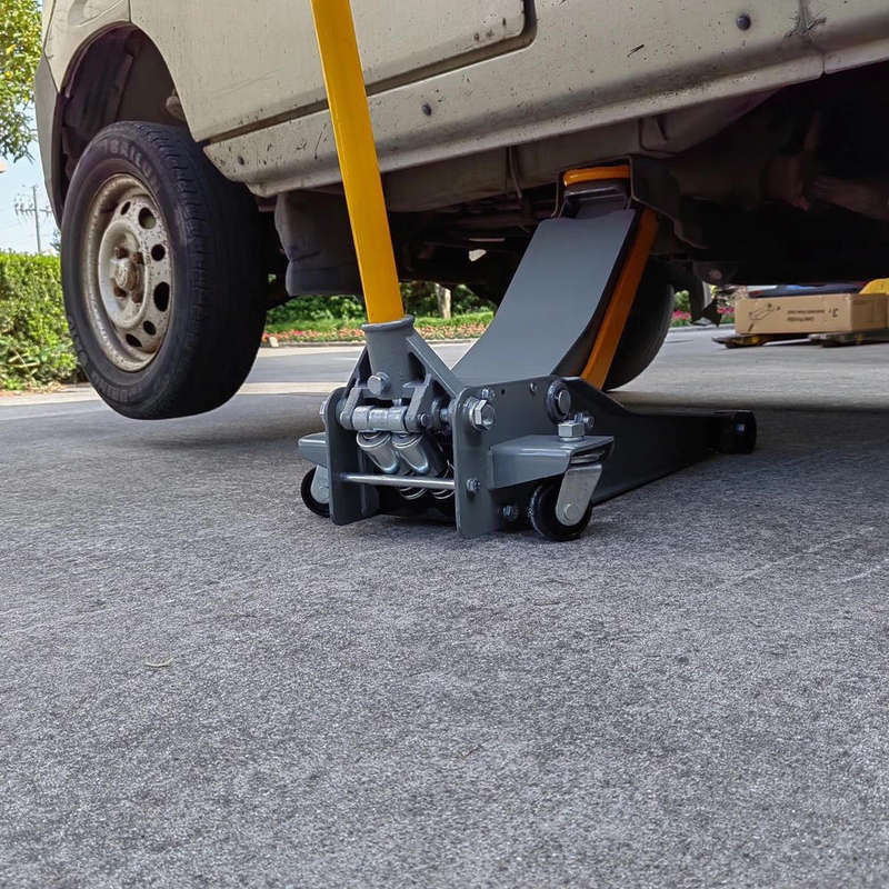 AIYI 4 Ton Low Profile Hydraulic Floor Jack