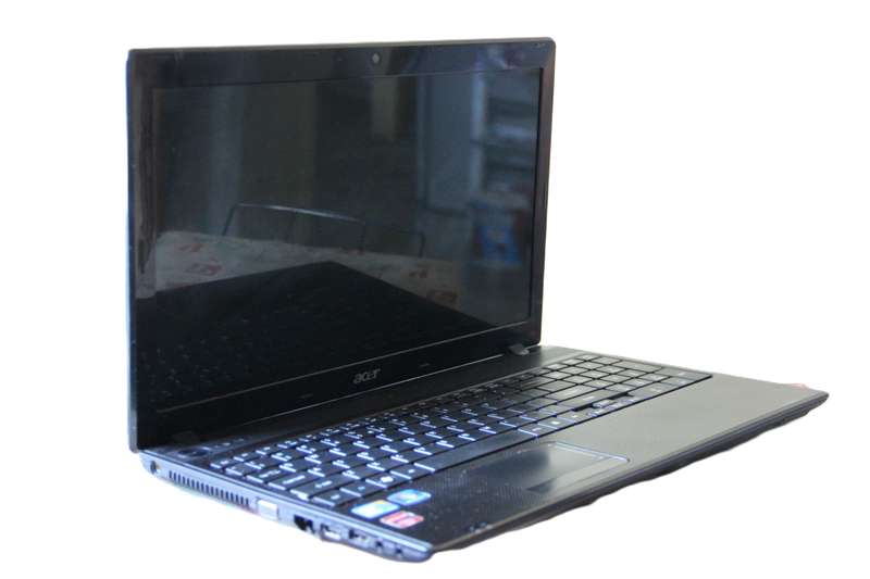 Acer  5742 Aspire Laptop i5