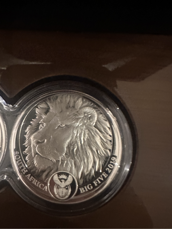 2019 Proof R5 Lion double capsule Silver coin 2 x 1oz