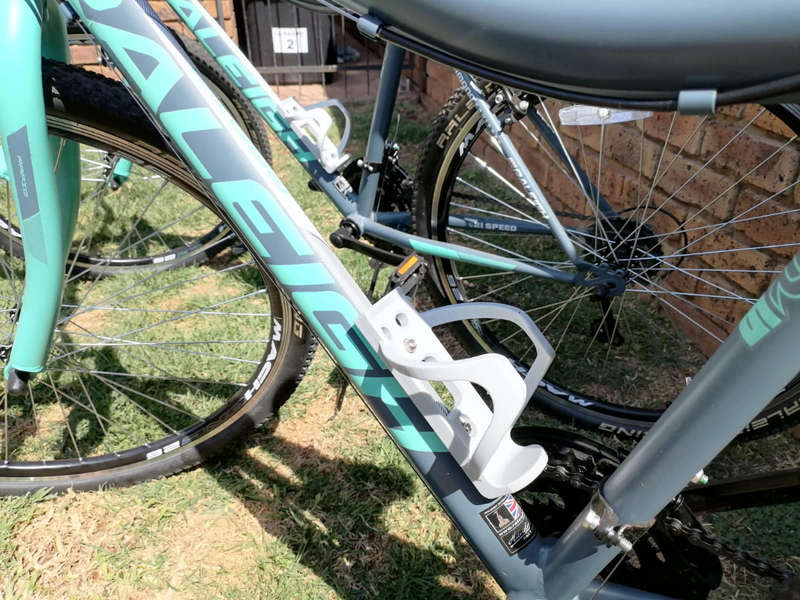 2 x Raleigh bicycles 26 inch wheels
