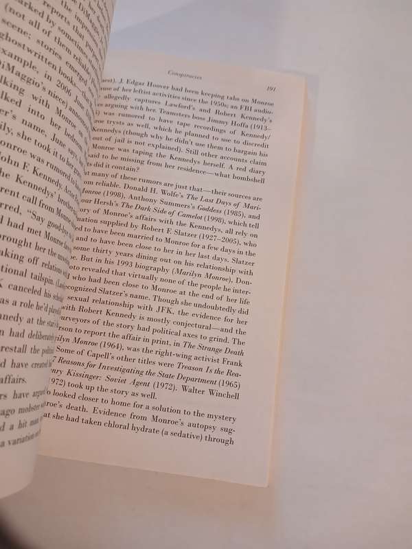Cults, Conspiracies & Secret Societies by Arthur Goldwag