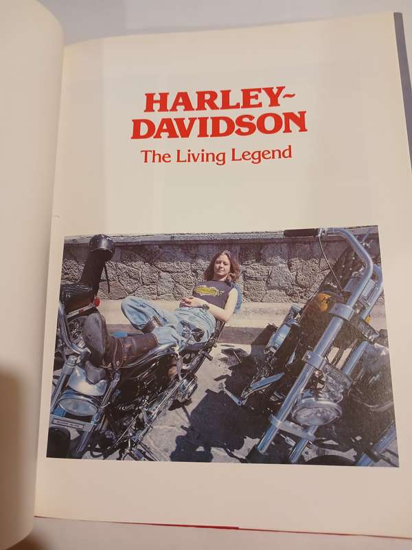 Harley-Davidson, The Living Legend by William Green