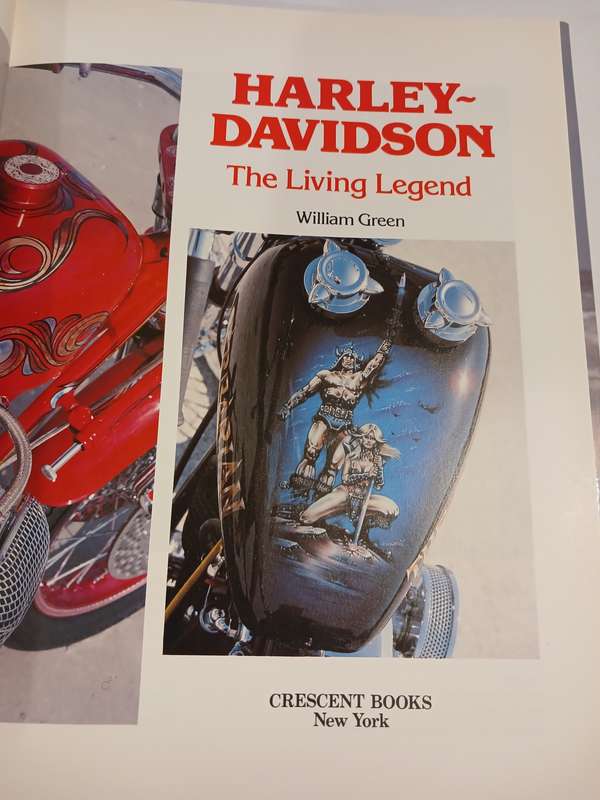 Harley-Davidson, The Living Legend by William Green