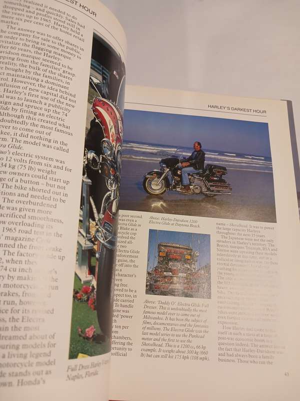Harley-Davidson, The Living Legend by William Green