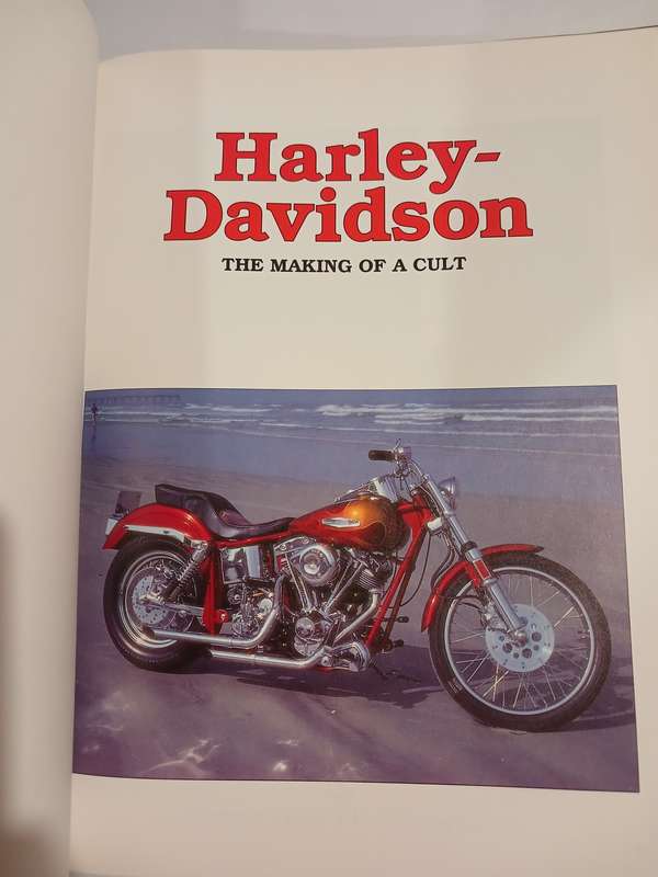 Harley-Davidson, The Making of a Cult by Peter Henshaw