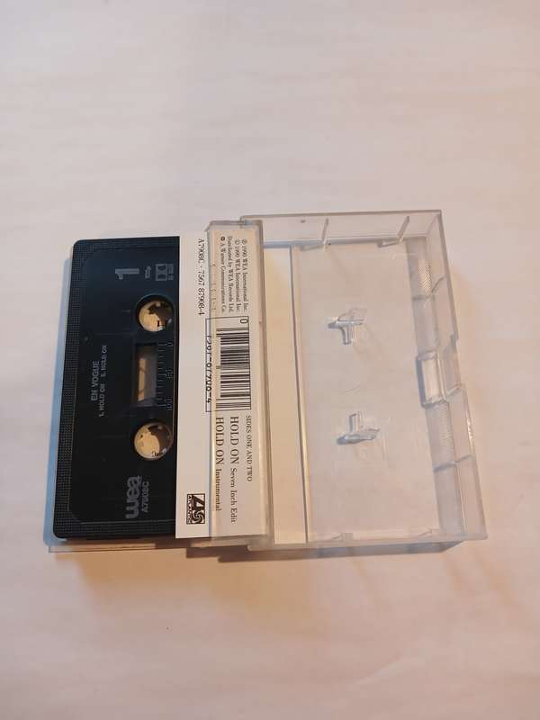 En Vogue, Hold On Cassette single, UK