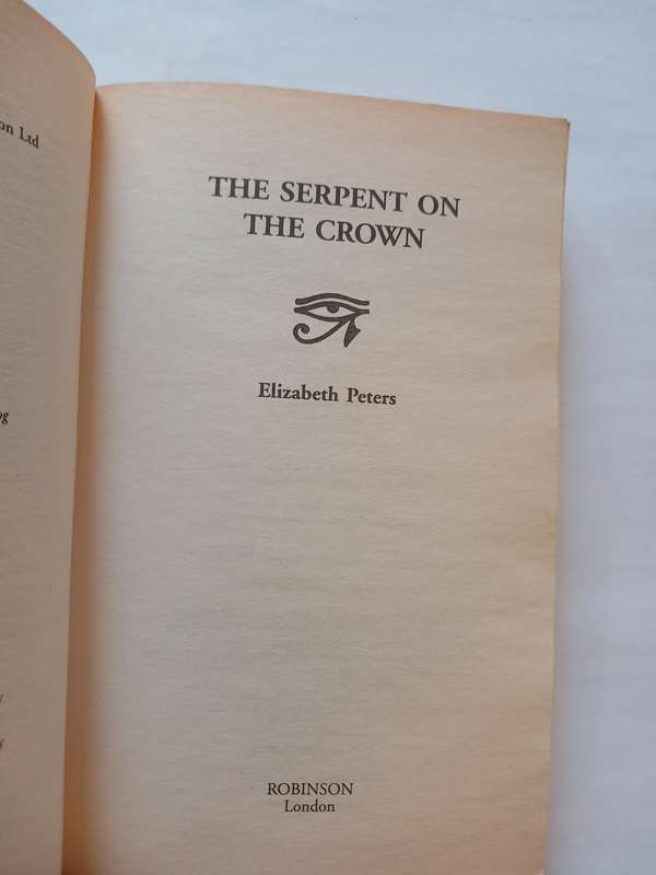 Elizabeth Peters, The Serpent on the Crown