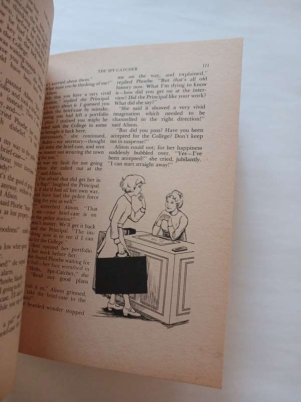 A New Ideal Book for Girls, 1974 Dean & Son