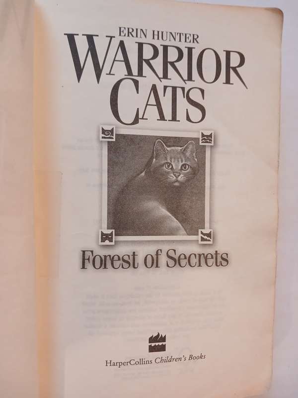 Warrior Cats, Forest of Secrets by Erin Hunter