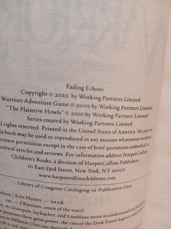 Warriors, Omen of the Stars, Fading Echoes by Erin Hunter