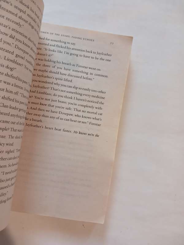 Warriors, Omen of the Stars, Fading Echoes by Erin Hunter