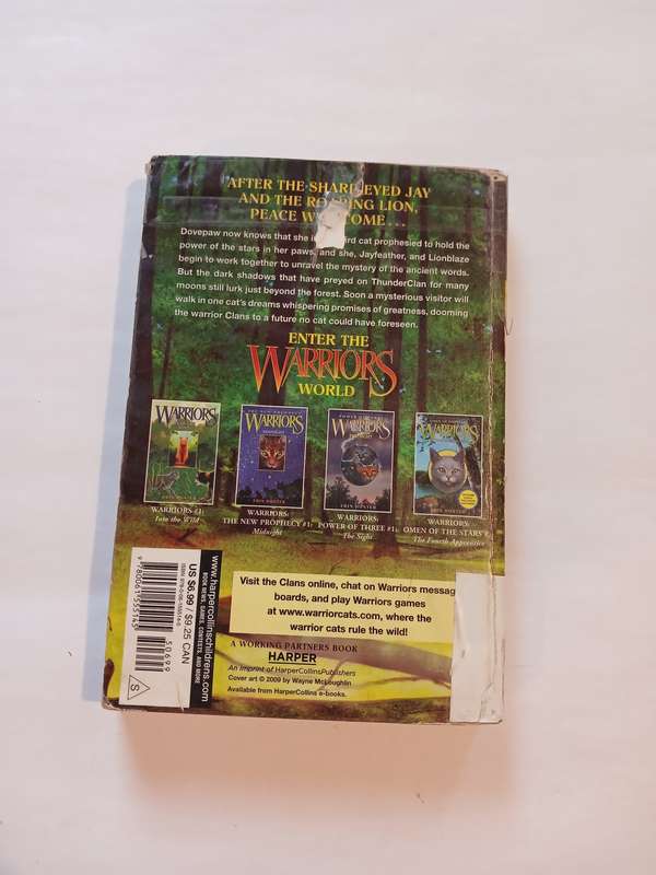 Warriors, Omen of the Stars, Fading Echoes by Erin Hunter