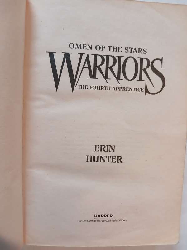 Warriors, Omen of the Stars, The Fourth Apprentice by Erin Hunter