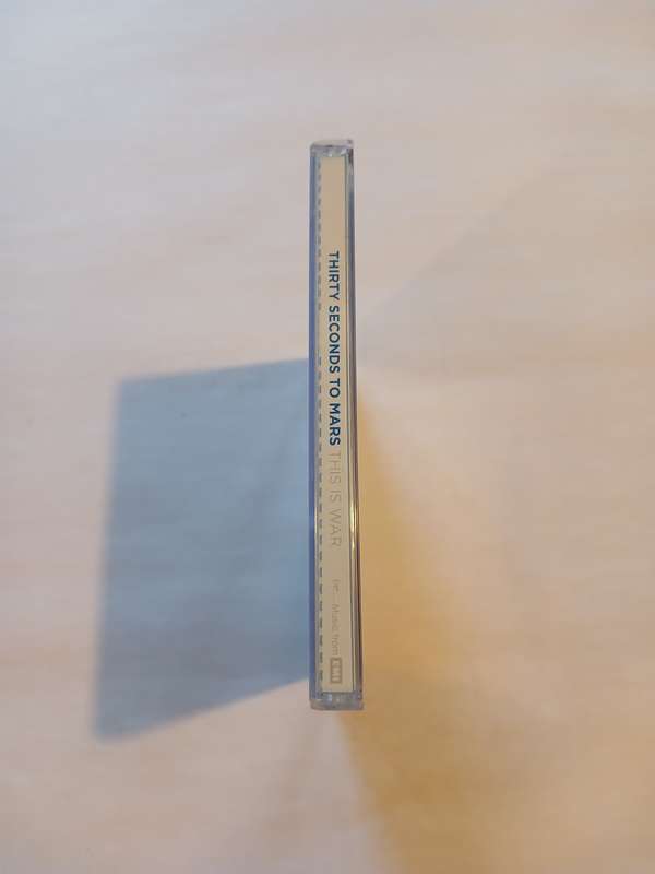 Thirty Seconds to Mars, This is War CD
