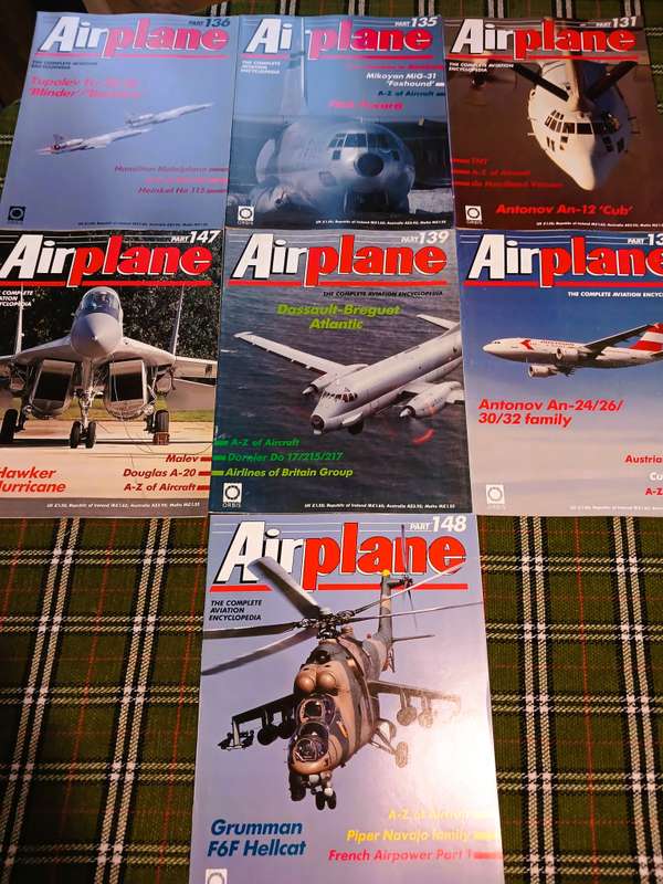 Airplane, The Complete Aviation Encyclopedia, 25 Magazines incl. Poster