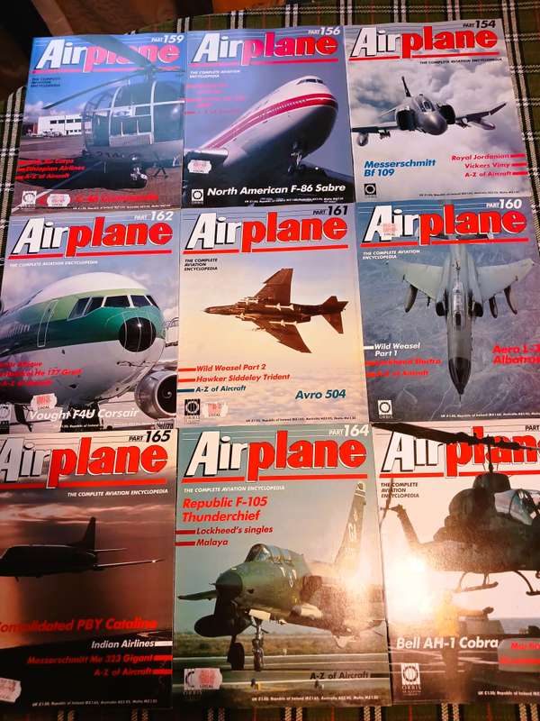 Airplane, The Complete Aviation Encyclopedia, 25 Magazines incl. Poster(2)