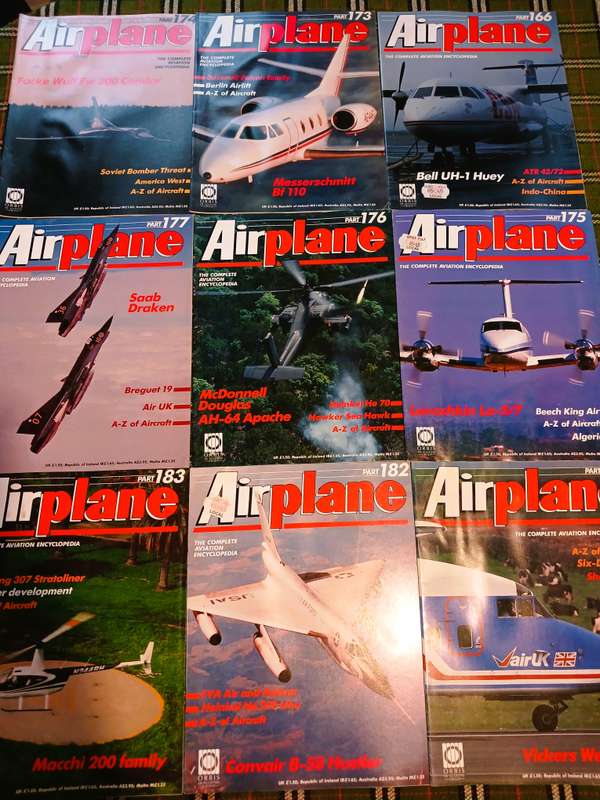 Airplane, The Complete Aviation Encyclopedia, 25 Magazines incl. Poster(2)