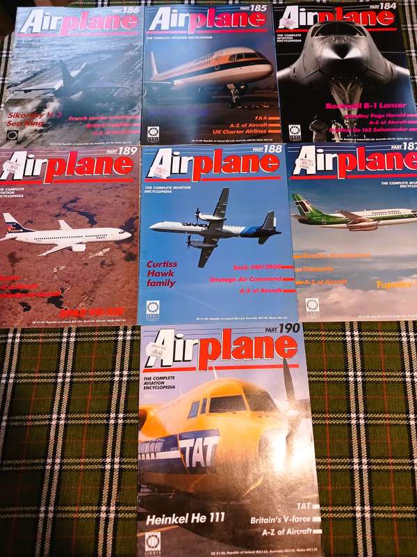 Airplane, The Complete Aviation Encyclopedia, 25 Magazines incl. Poster(2)