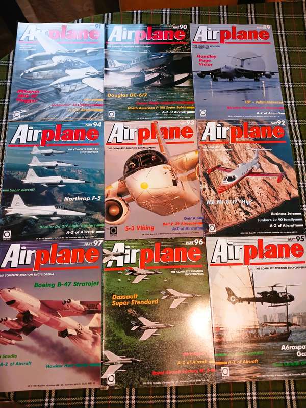 Airplane, The Complete Aviation Encyclopedia, 48 Magazines incl. Poster