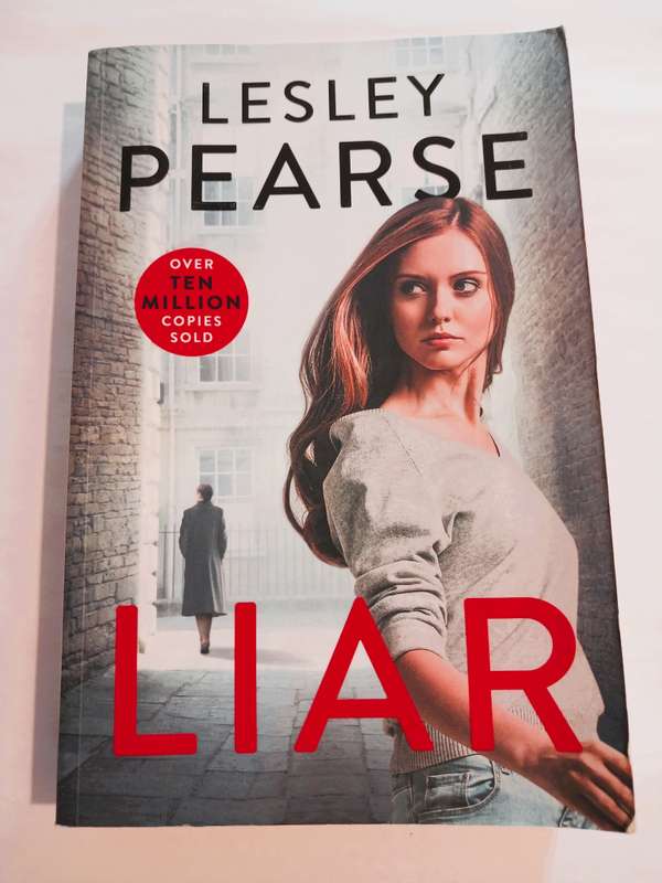 Lesley Pearse, Liar