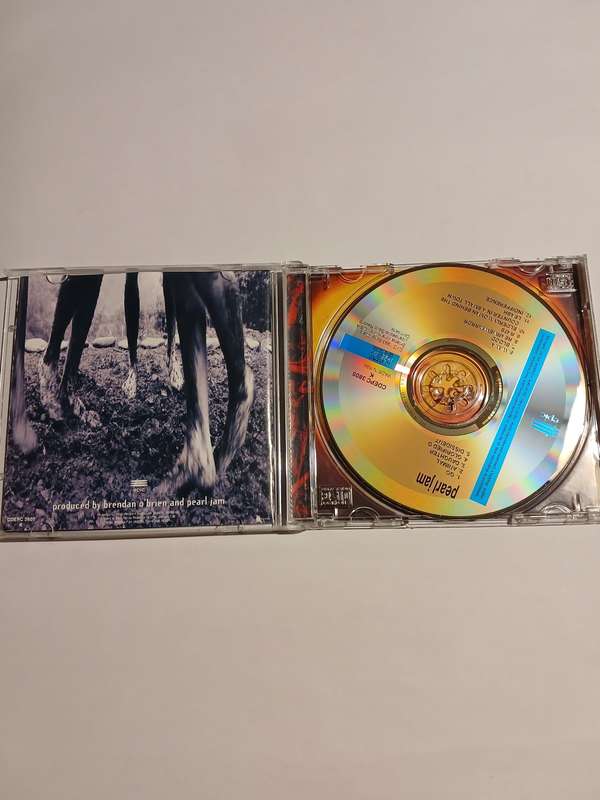 Pearl Jam, Pearl Jam CD