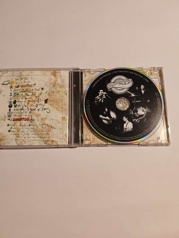 Stereophonics, Just Enough Education to Perform CD, UK