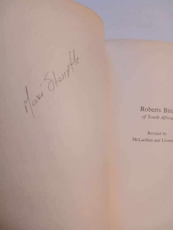 Roberts' Birds of South Africa by McLachlan & Liversidge