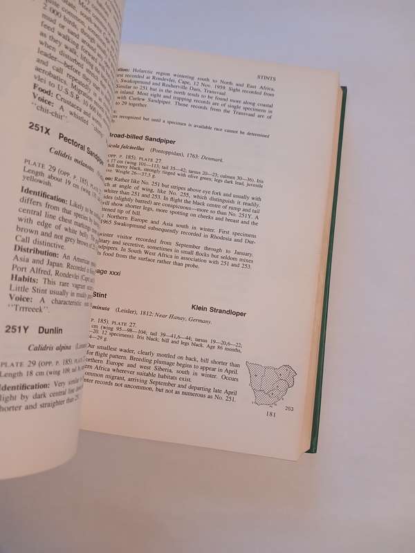 Roberts' Birds of South Africa by McLachlan & Liversidge