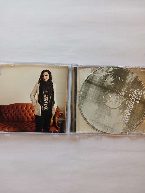Amy Macdonald, A Curious Thing CD