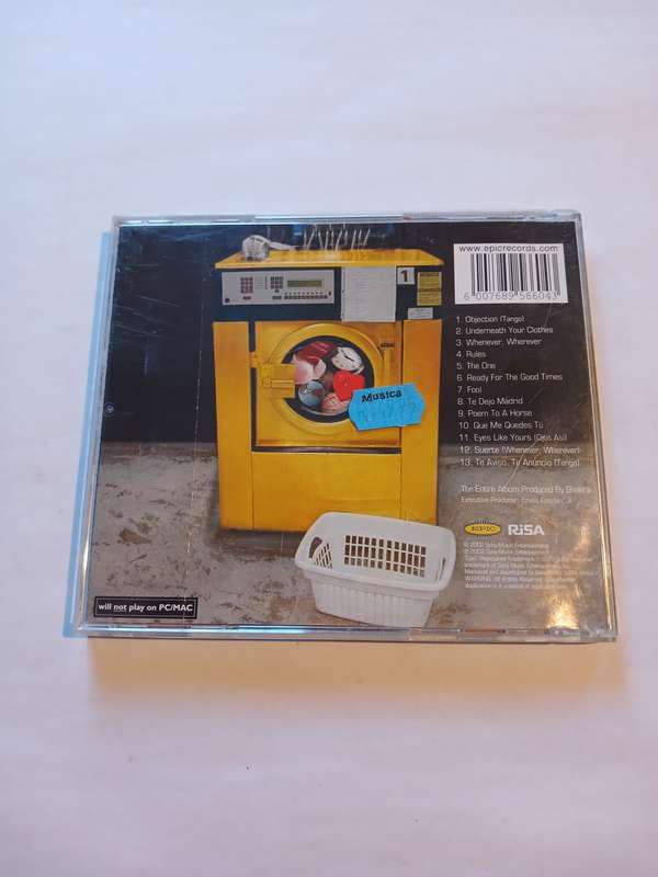 Shakira. Laundry Service CD