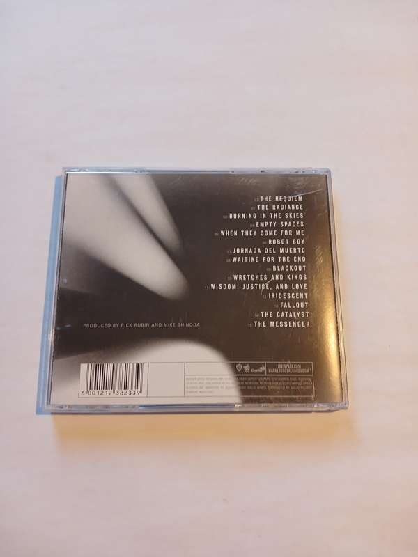 Linkin Park, A Thousand Suns CD