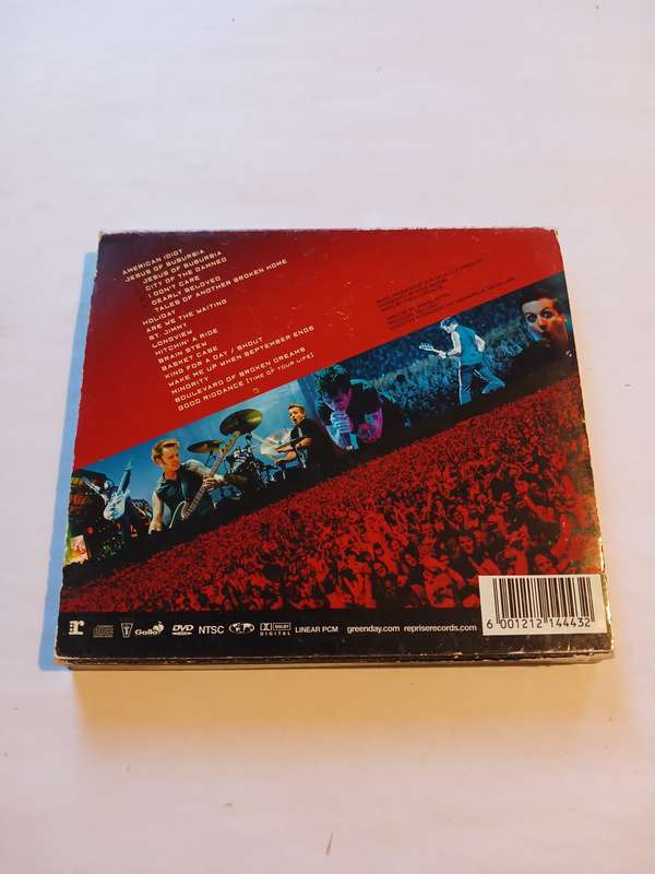 Green Day, Bullet in a Bible CD/DVD