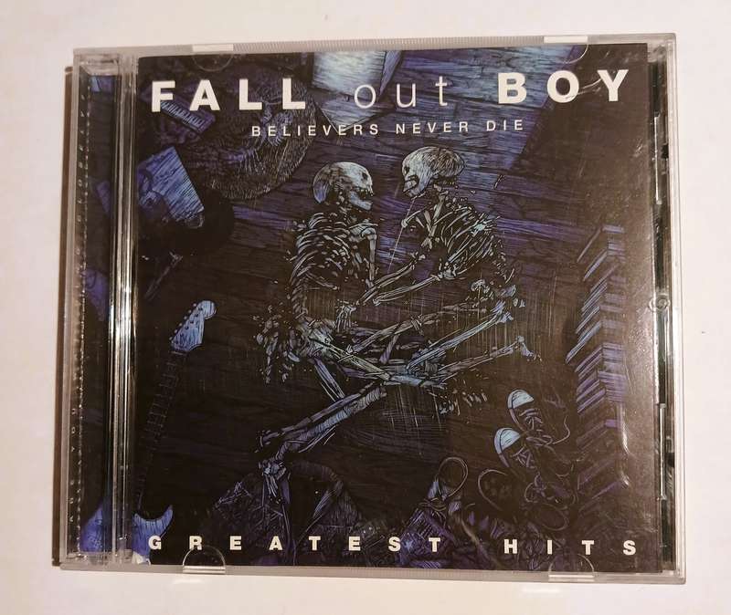 Fall Out Boy, Believers Never Die, Greatest Hits CD