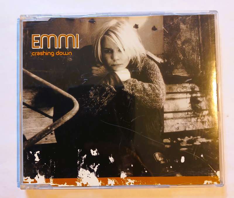 Emmi, Crashing Down, Enhanced CD single, EU