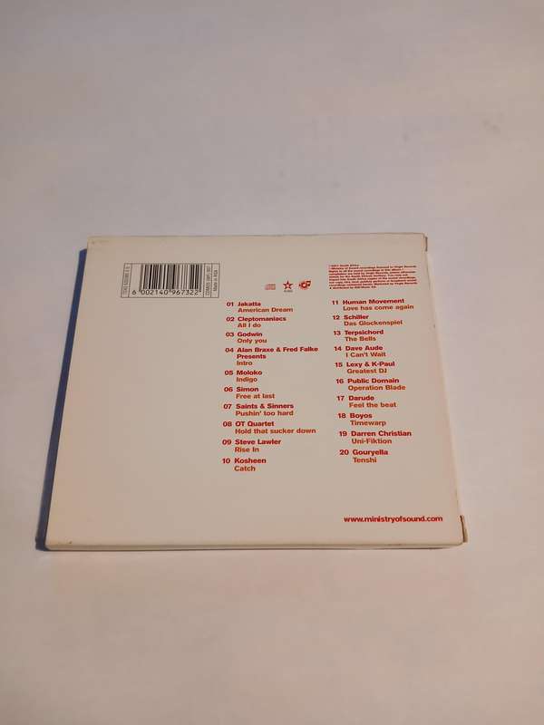 Clubber's Guide to...2001, Mixed by Derek 'The Bandit' CD