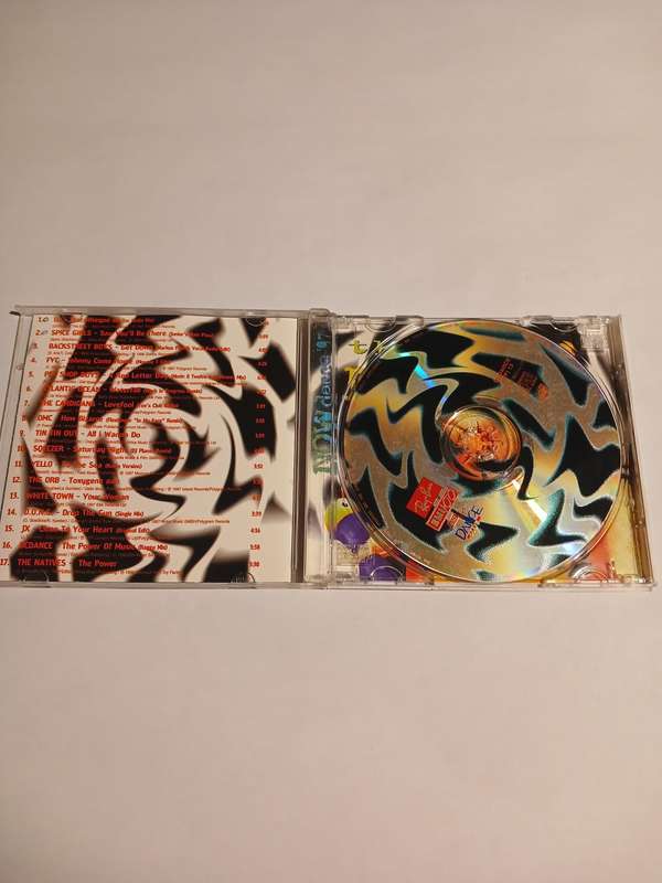 Now Dance, Various CD