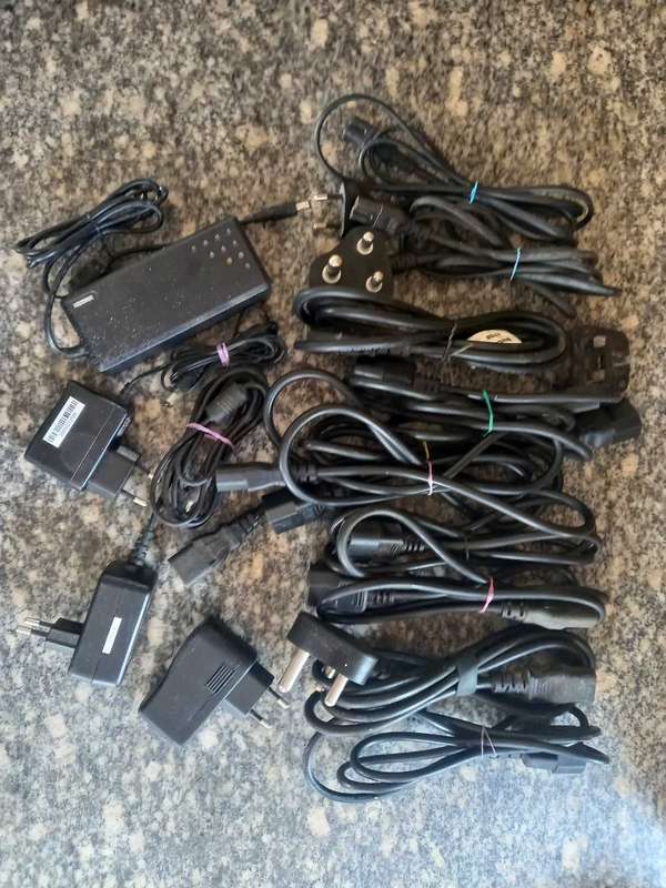 PC CABLE AND PLUG BUNDLE