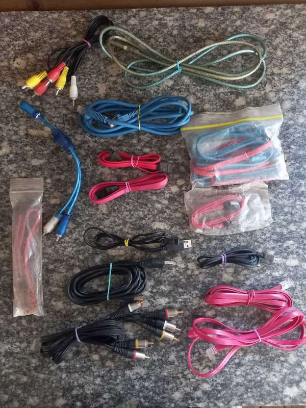 PC CABLE AND PLUG BUNDLE