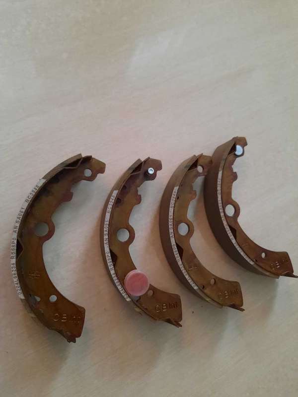 Suzuki swift genuine brake shoes