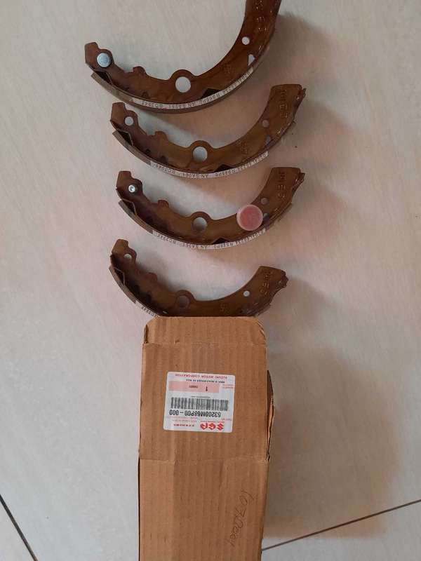 Suzuki swift genuine brake shoes