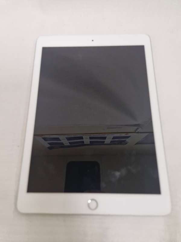 Apple iPad 6th Gen